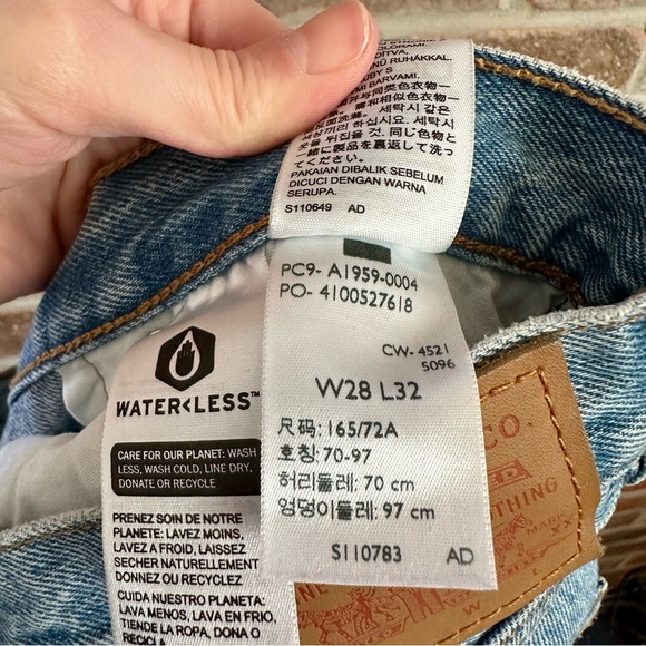 Levi's Premium 501 ‘90s Straight Leg Jeans - Picture 7 of 7